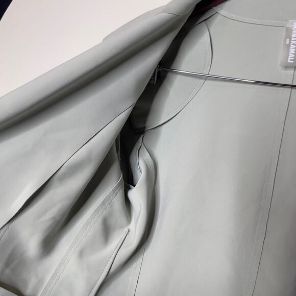 Norma Kamali Women's Raw Edge Single Breasted Jacket in Dried Sage sz M 38 - Picture 8 of 10